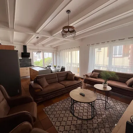 Grand 120 M2, 3 Chambres, 6 Pers, 15 Min De Strasbourg Schiltigheim