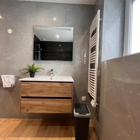 Grand 120 M2, 3 Chambres, 6 Pers, 15 Min De Strasbourg Apartment