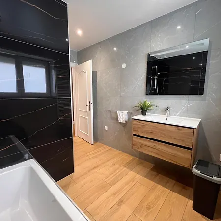 Apartment Grand 120 M2, 3 Chambres, 6 Pers, 15 Min De Strasbourg Schiltigheim